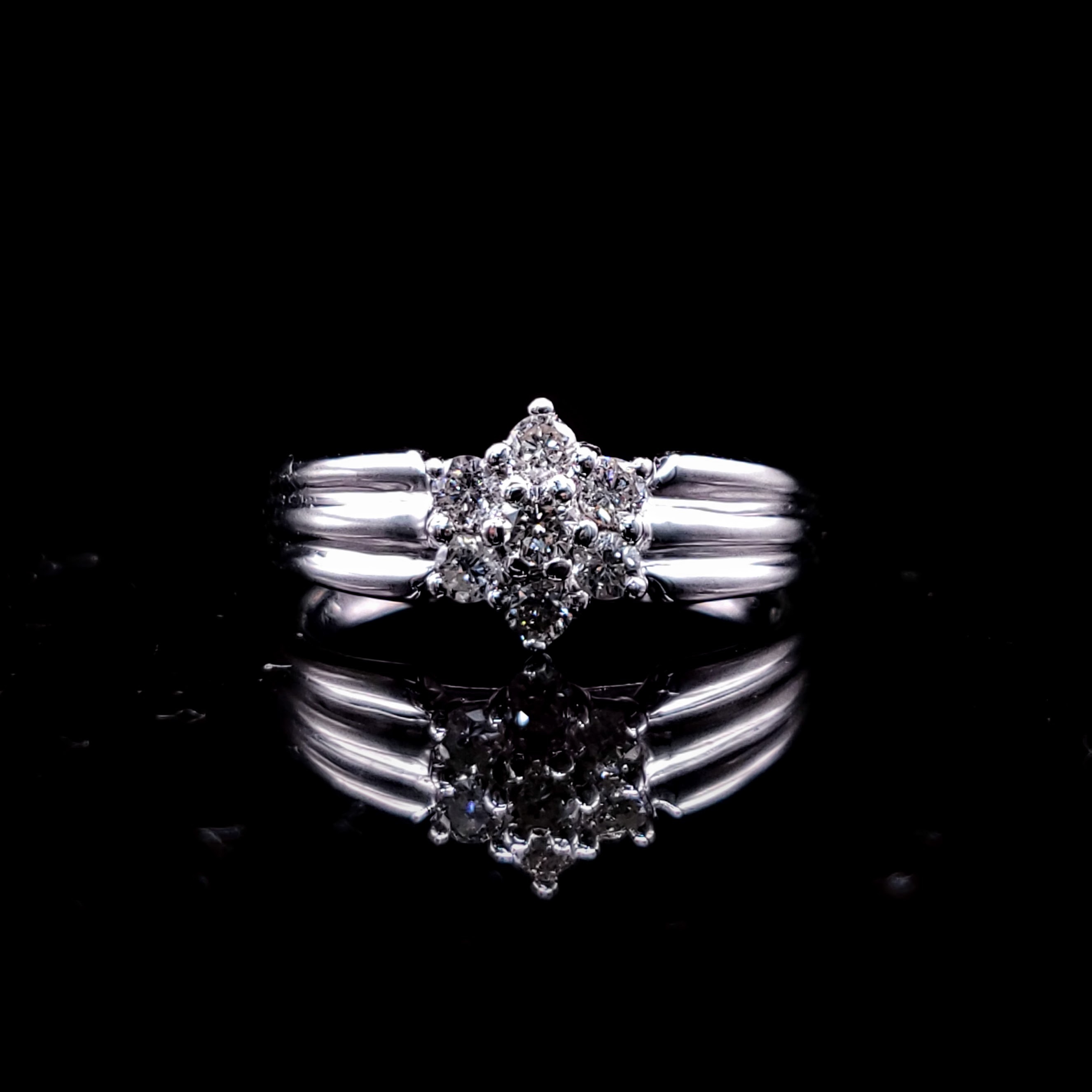 18K White Gold 0.21ct Diamond Ring