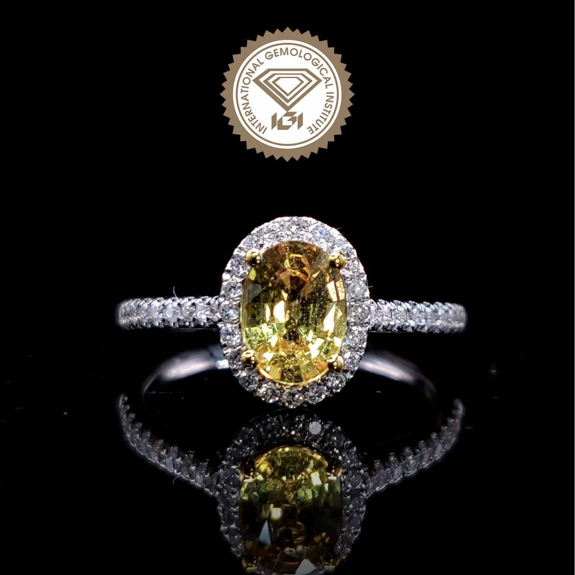 18K White Gold 1.01ct Sapphire and Diamond Ring