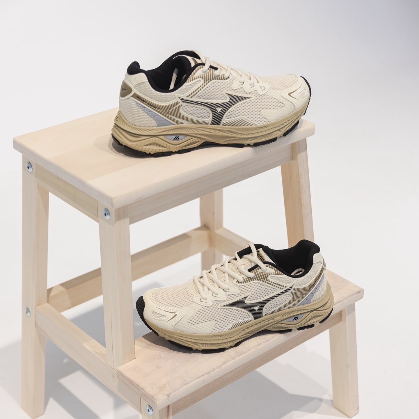 (預訂) Mizuno Racer S - D1GH223505