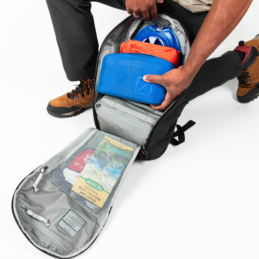 MOUNTAIN Panel Loader 22L 極地登山包