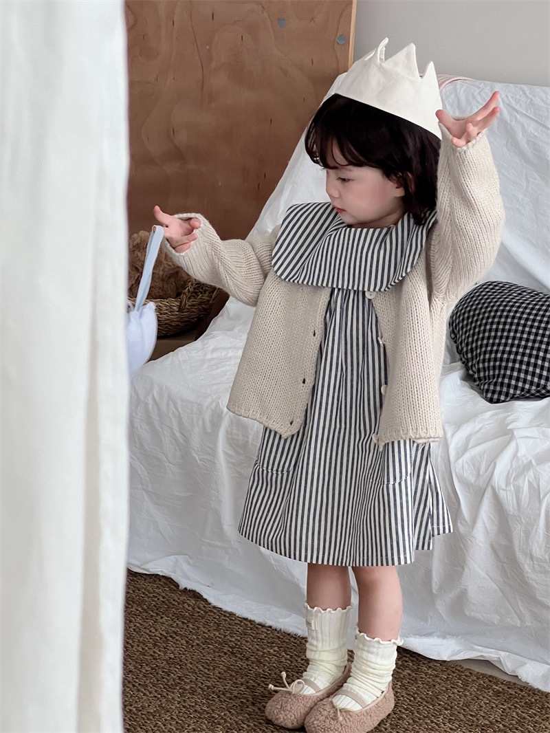 翻領條紋洋裝🩶📻  ＊只有洋裝 外套需另外購買