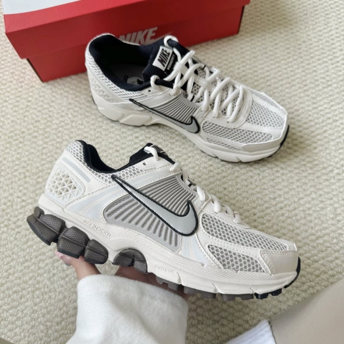 Nike Zoom Vomero 5 Phantom OREO配色 米銀 奶油白黑 女鞋 FJ2028-001