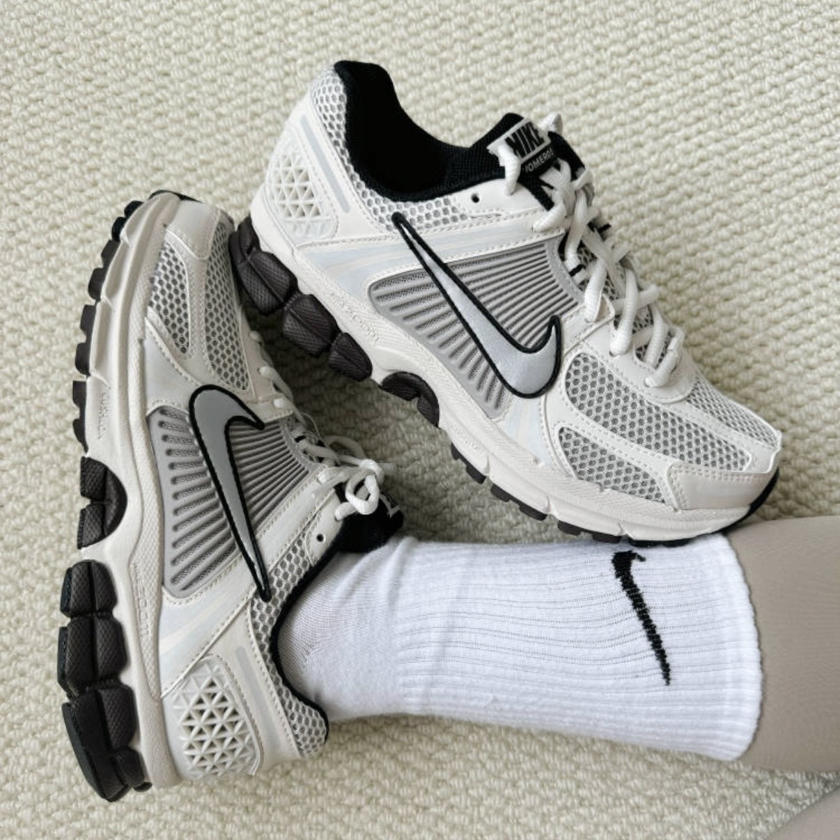Nike Zoom Vomero 5 Phantom OREO配色 米銀 奶油白黑 女鞋 FJ2028-001