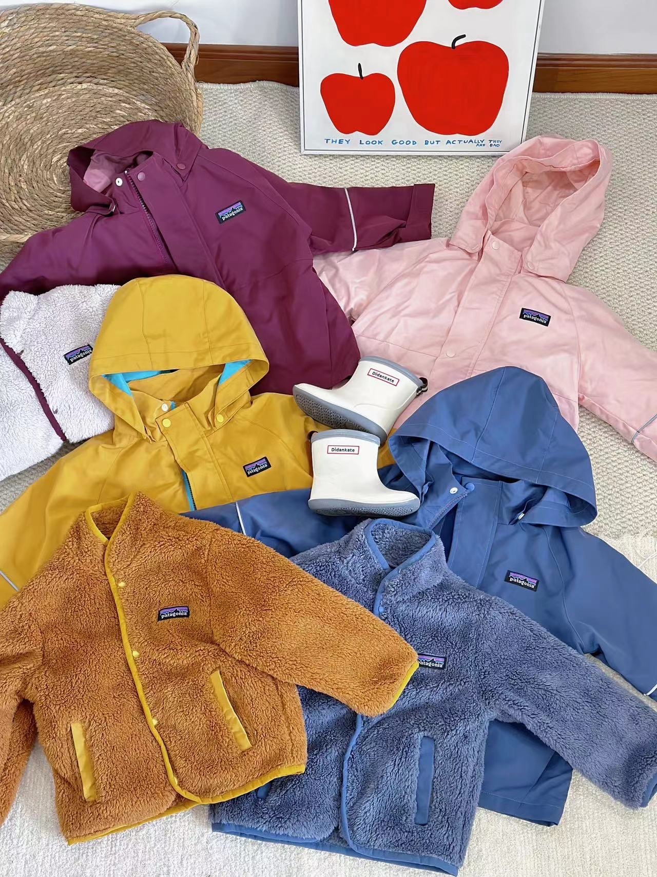 𝐏𝐚𝐭𝐚𝐠𝐨𝐧𝐢𝐚 三合⼀風衣外套 現貨