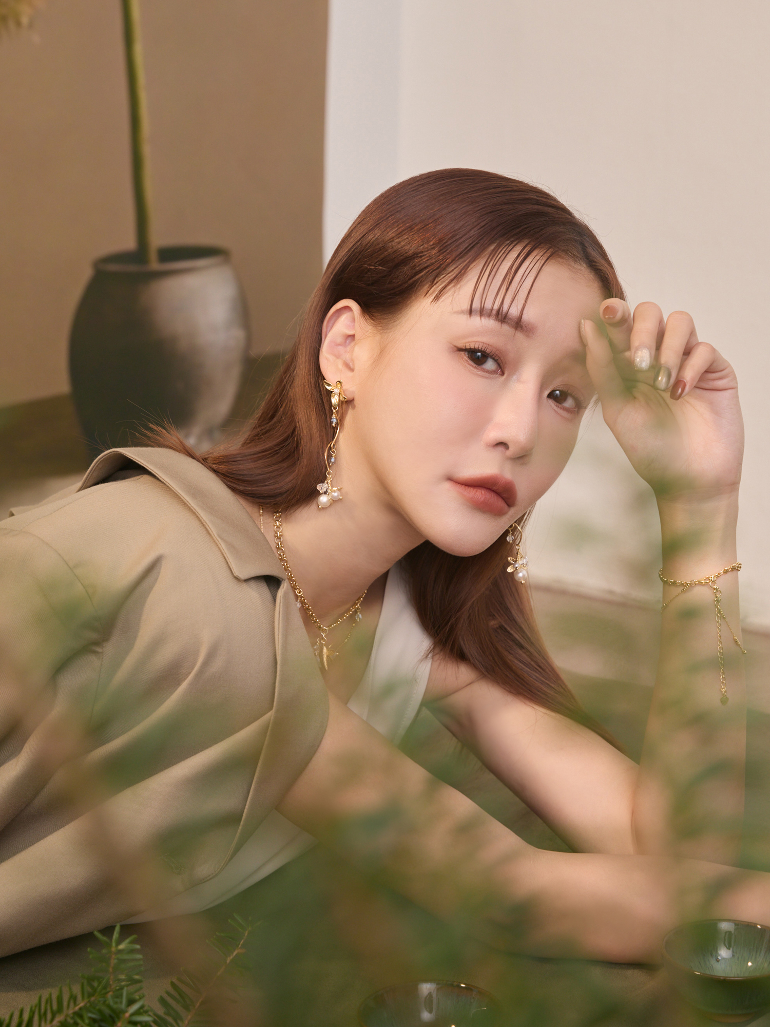 依亞的永恆。MUCHAT手作14KGP花朵水晶珍珠純銀針耳環