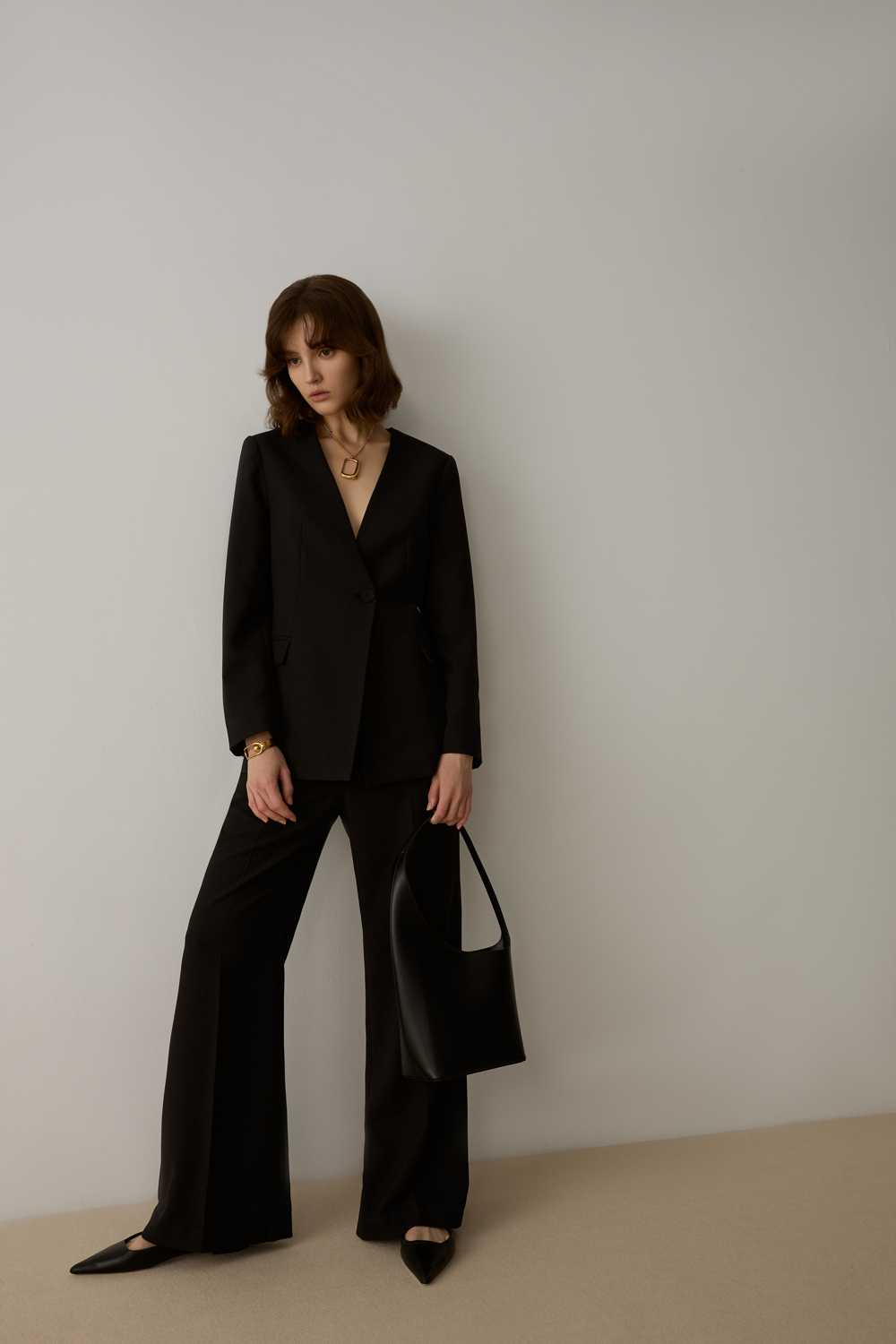 DELA 單釦無領西裝外套 女（黑）