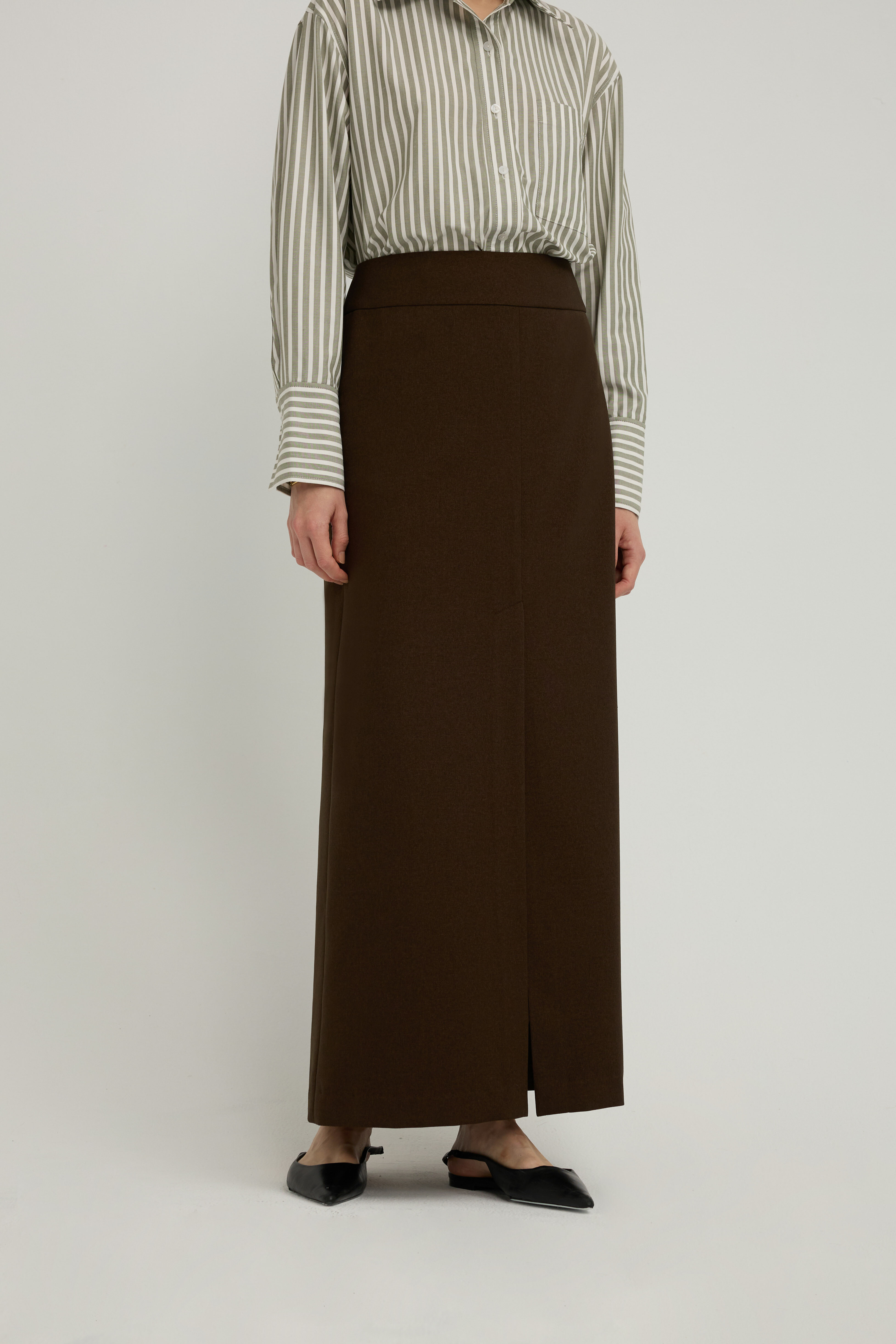 DELA 前開衩直筒長裙 女（苔蘚綠）