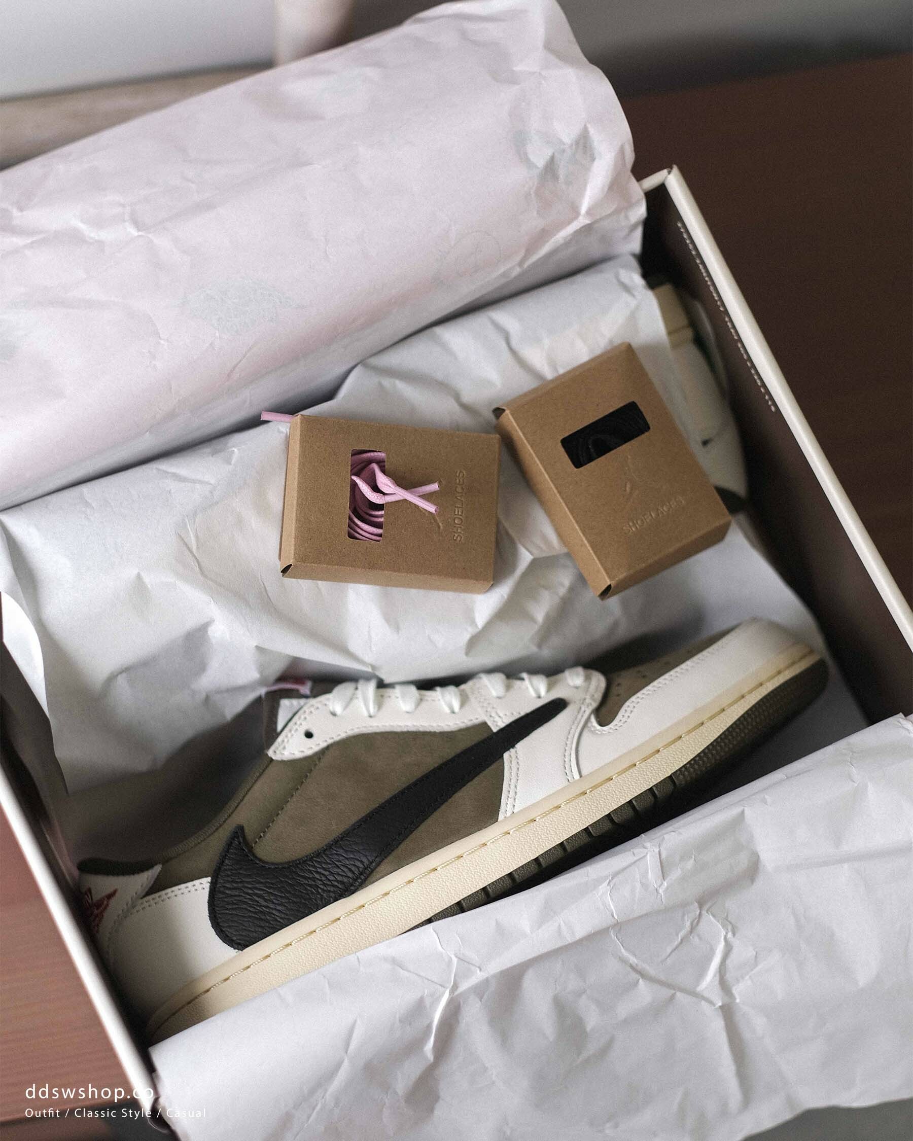 "代購" Travis Scott x Air Jordan 1 Low "Medium Olive" 反轉橄欖綠倒勾 DM7866200