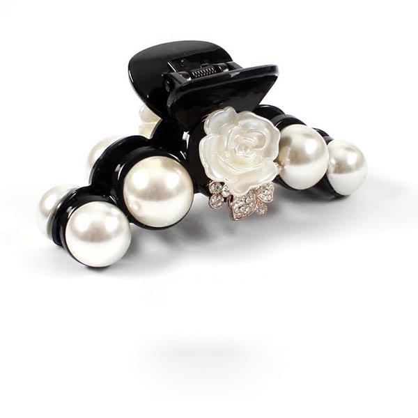 JK Korea fashionable and noble girl caught with pearls J0227