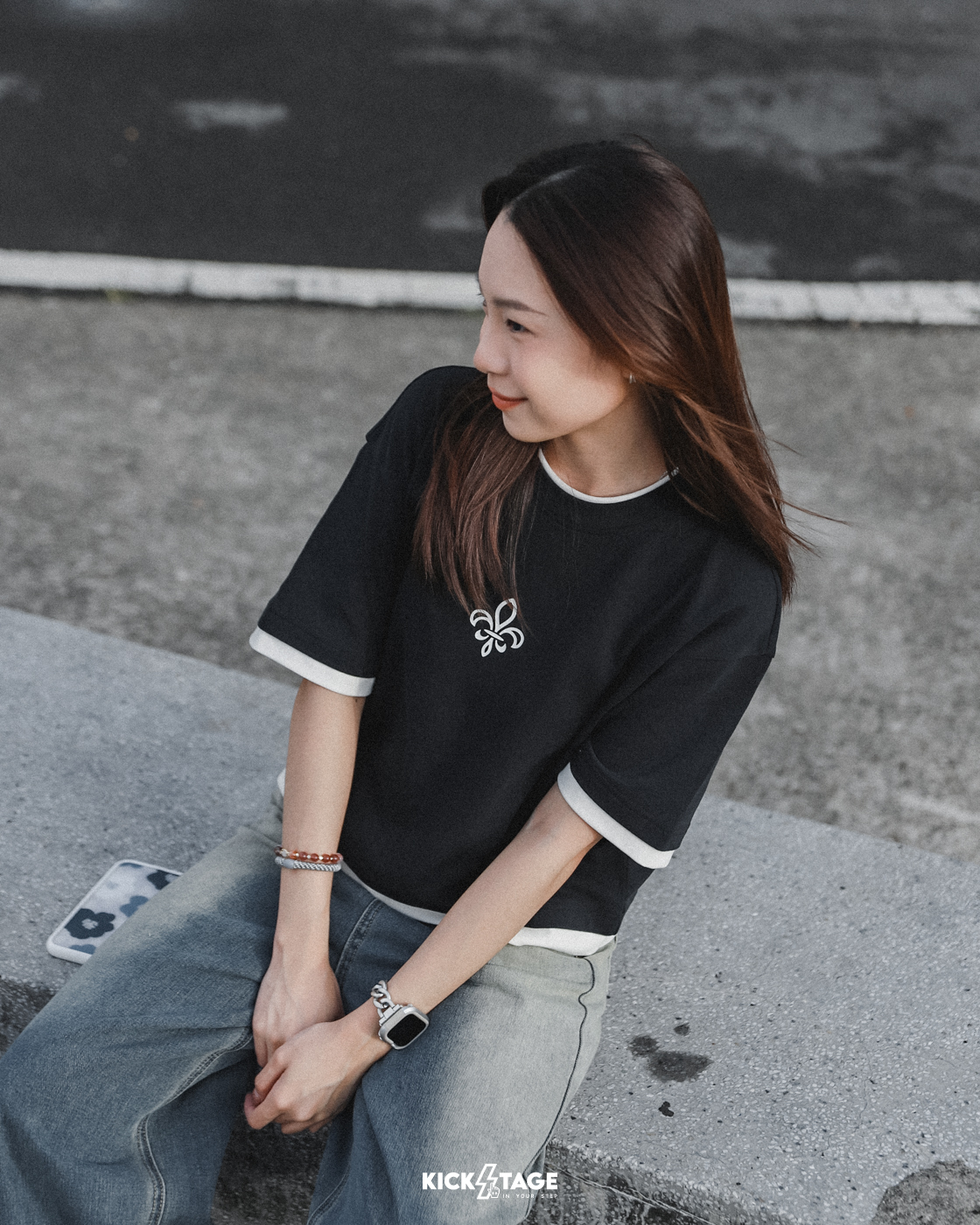 **特價商品售出無退換**女款 PALLADIUM 24SS 米白色 黑色 鳶尾花 短版 假兩件式 短T【1910439】