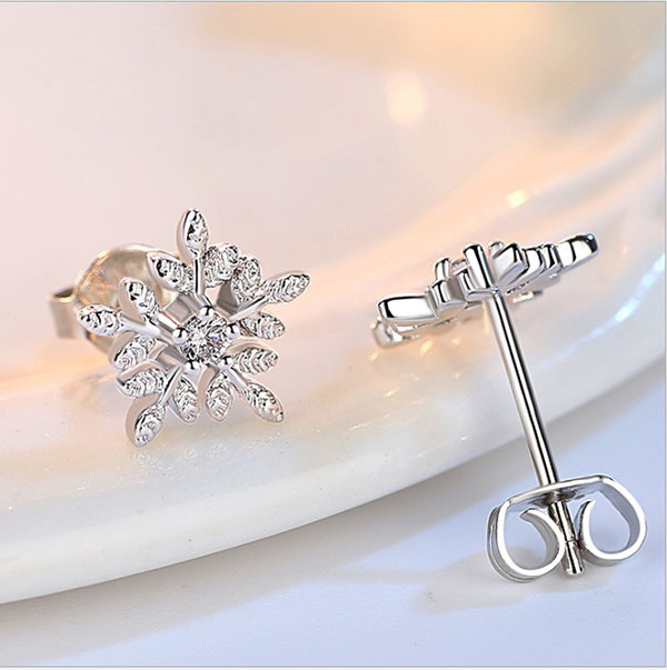 JK Korea Small Snowflake Diamond Zircon Stud Earrings J0264
