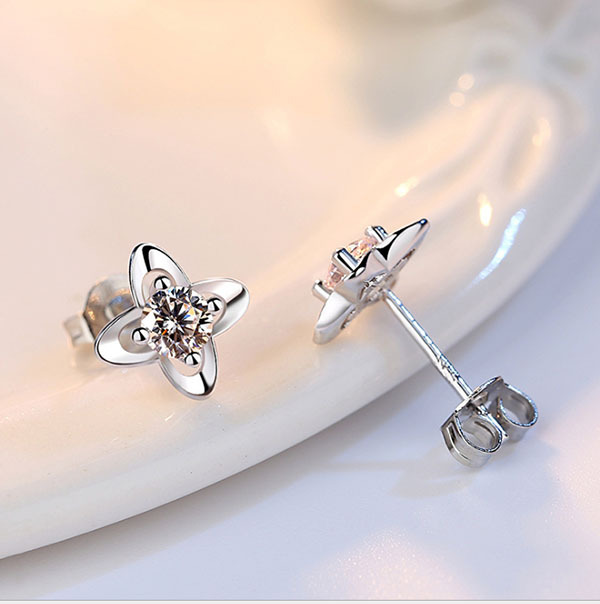 JK Korea lucky four-leaf clover diamond zircon stud earrings J0265