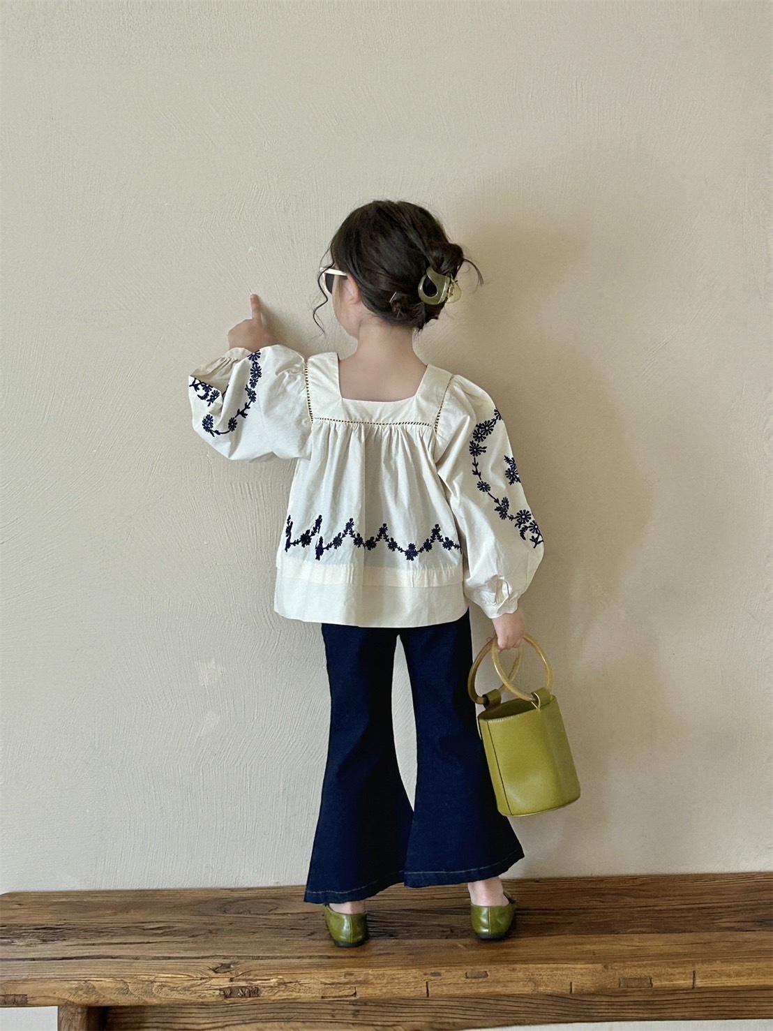 民族風刺繡方領上衣