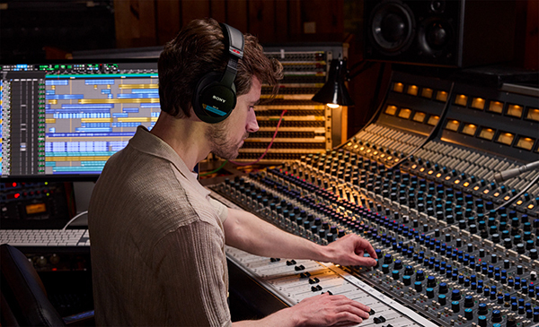 SONY MDR MD-1 封閉式監聽耳機