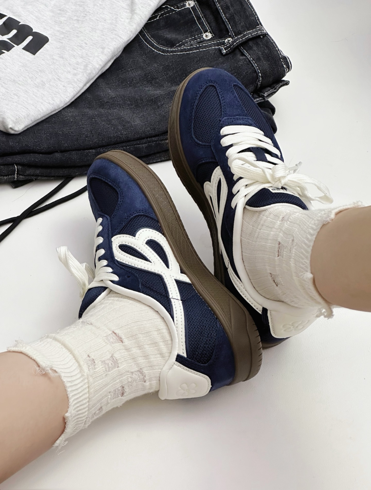 HBD x We Flower 小花鞋 麂皮 拼接 焦糖底 復古 德訓鞋 藏青藍 復古藍 winter同款/預購