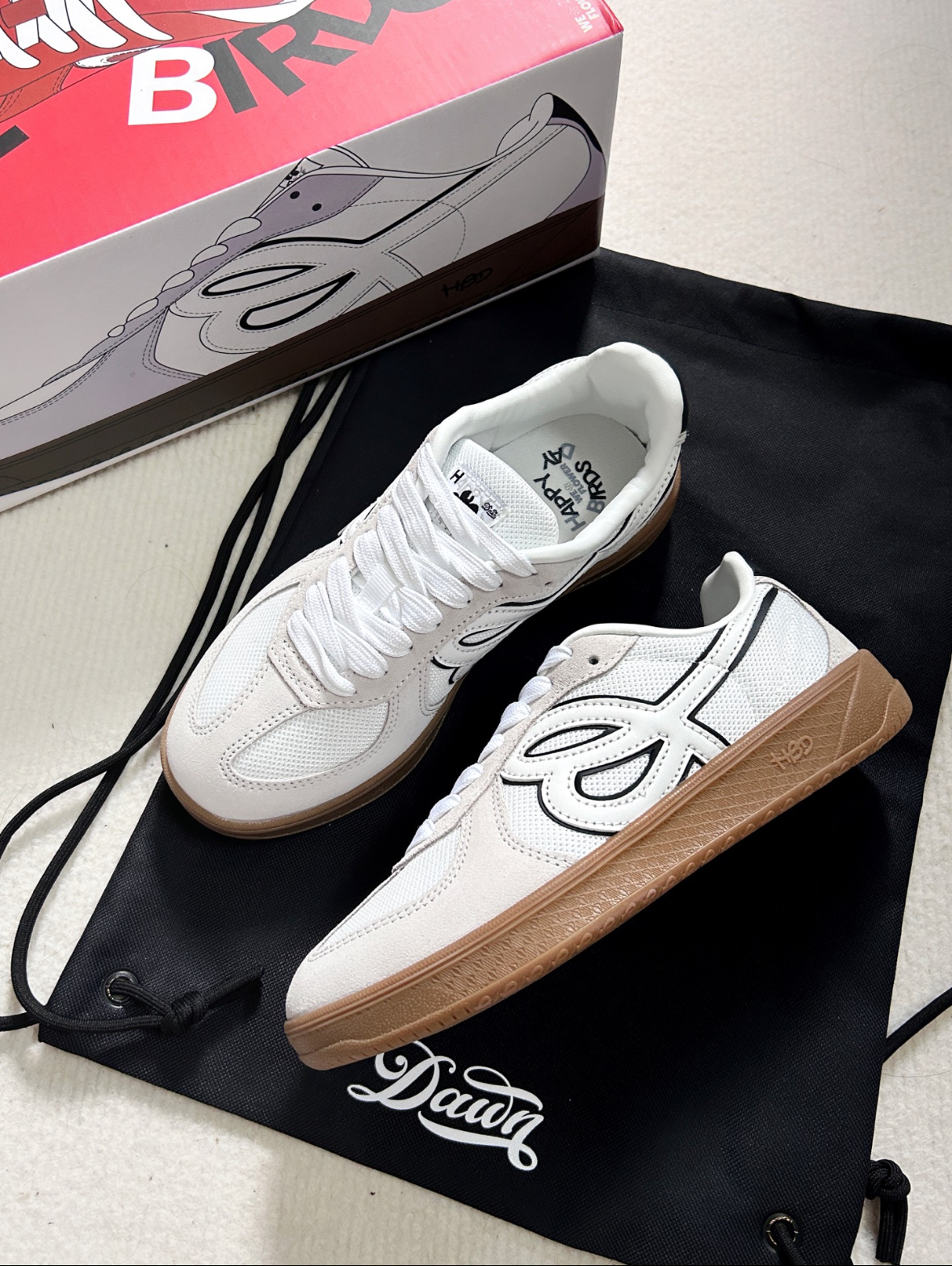 HBD x We Flower 小花鞋 麂皮 拼接 焦糖底 復古 德訓鞋 簡約白 米白色 winter同款/預購