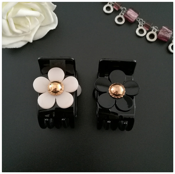 JK Korea girl's cute flower medium size gripper J0330