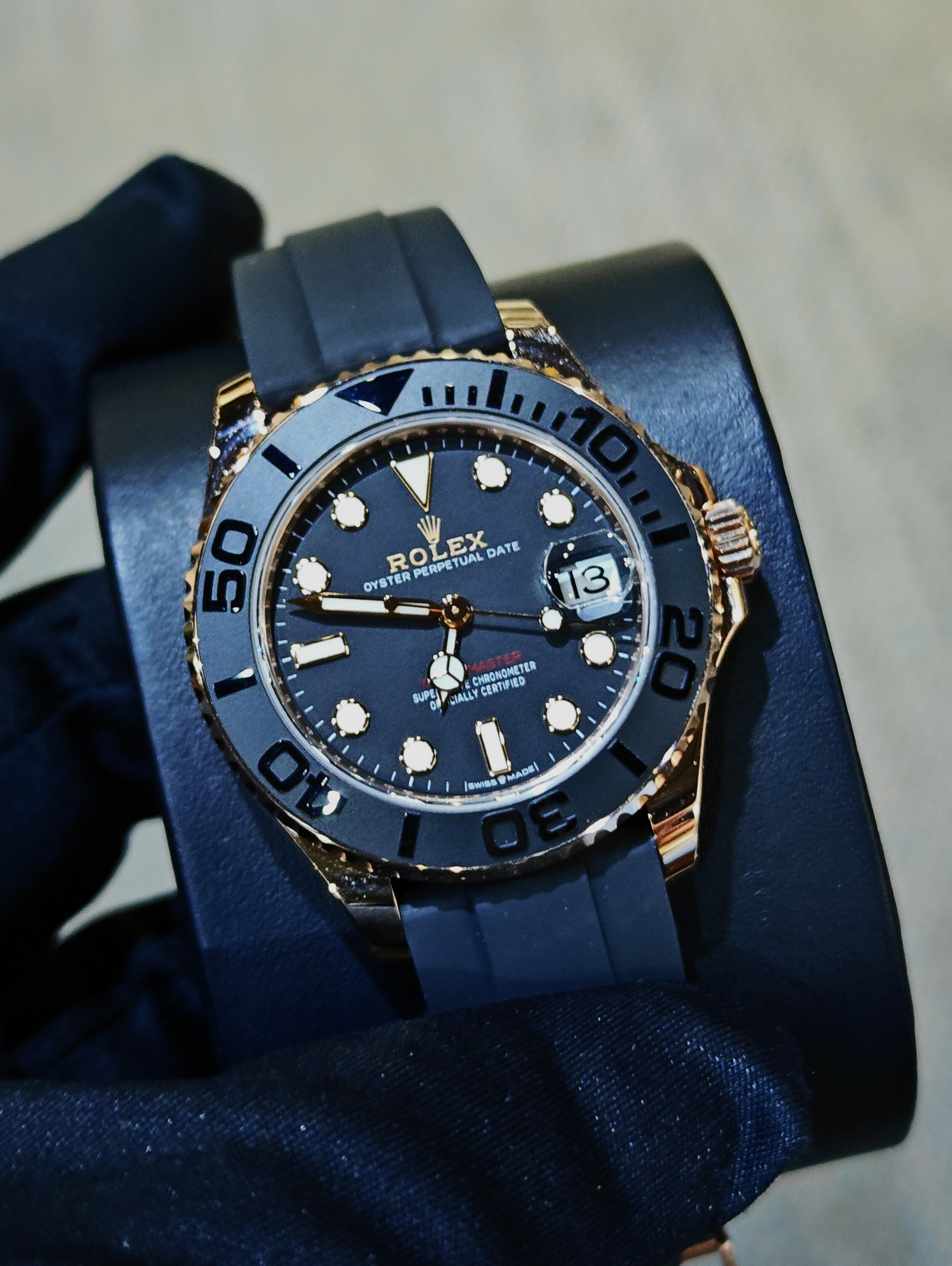 ROLEX YACHT-MASTER 268655 BLACK OYSTER EVEROSE GOLD 37M