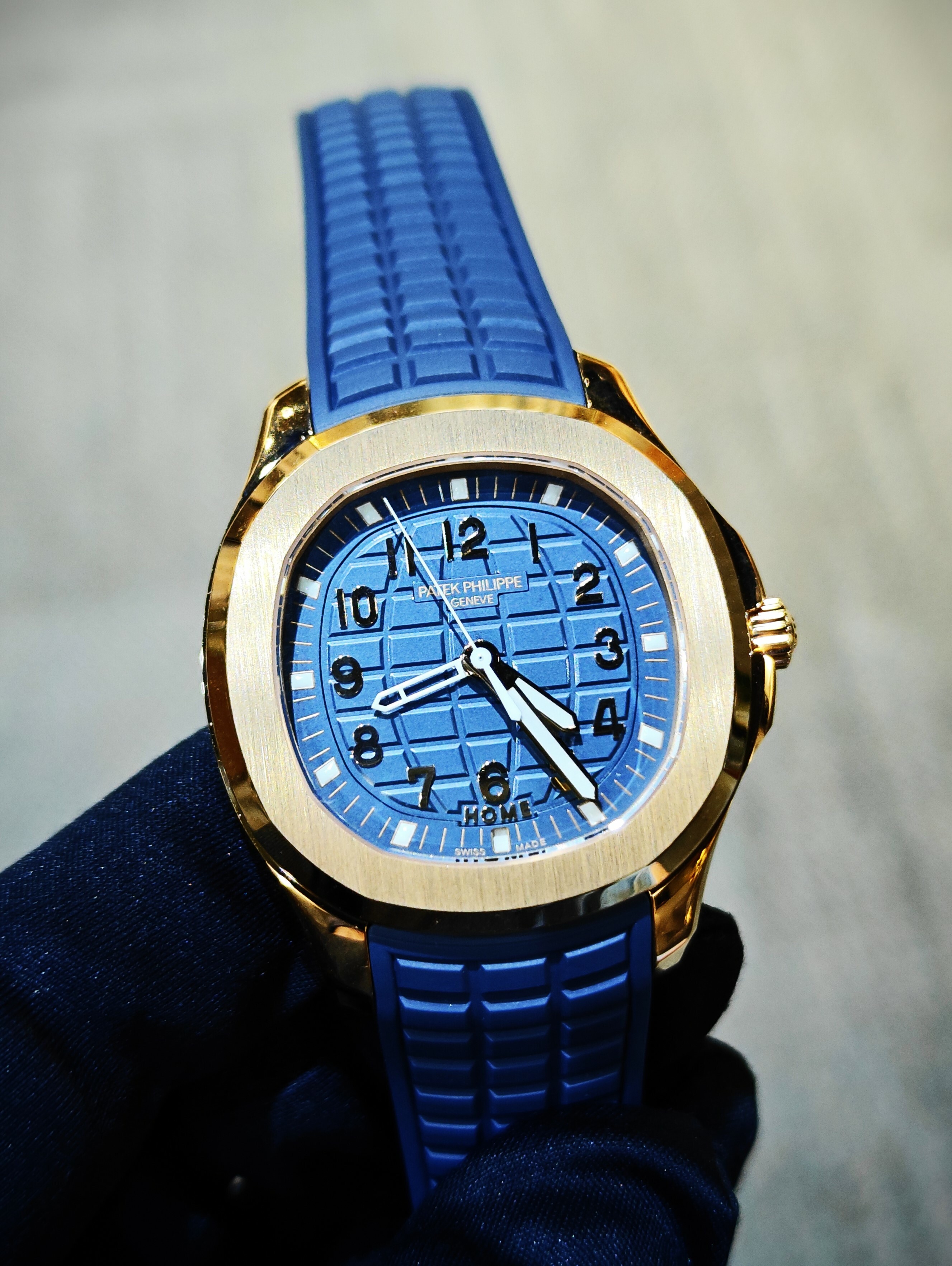 BRAND NEW 5269R-001 5269 PATEK PHILIPPE AQUANAUT BLUE DIAL ROSE GOLD 38 MM