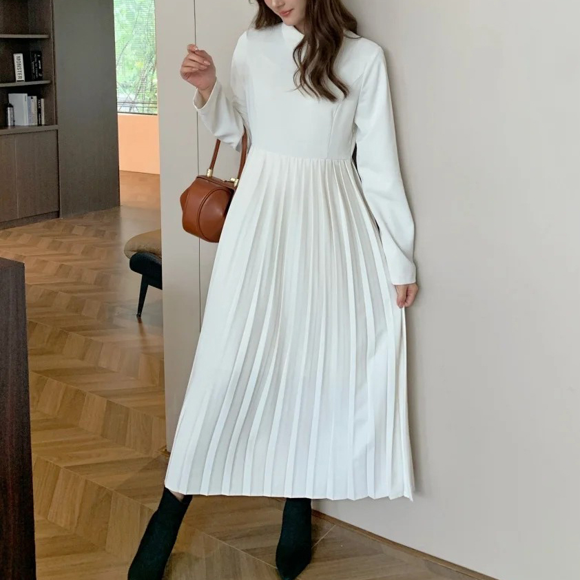 雲朵白翻領拼接百摺裙擺長洋裝S-M (Elegant & Love)