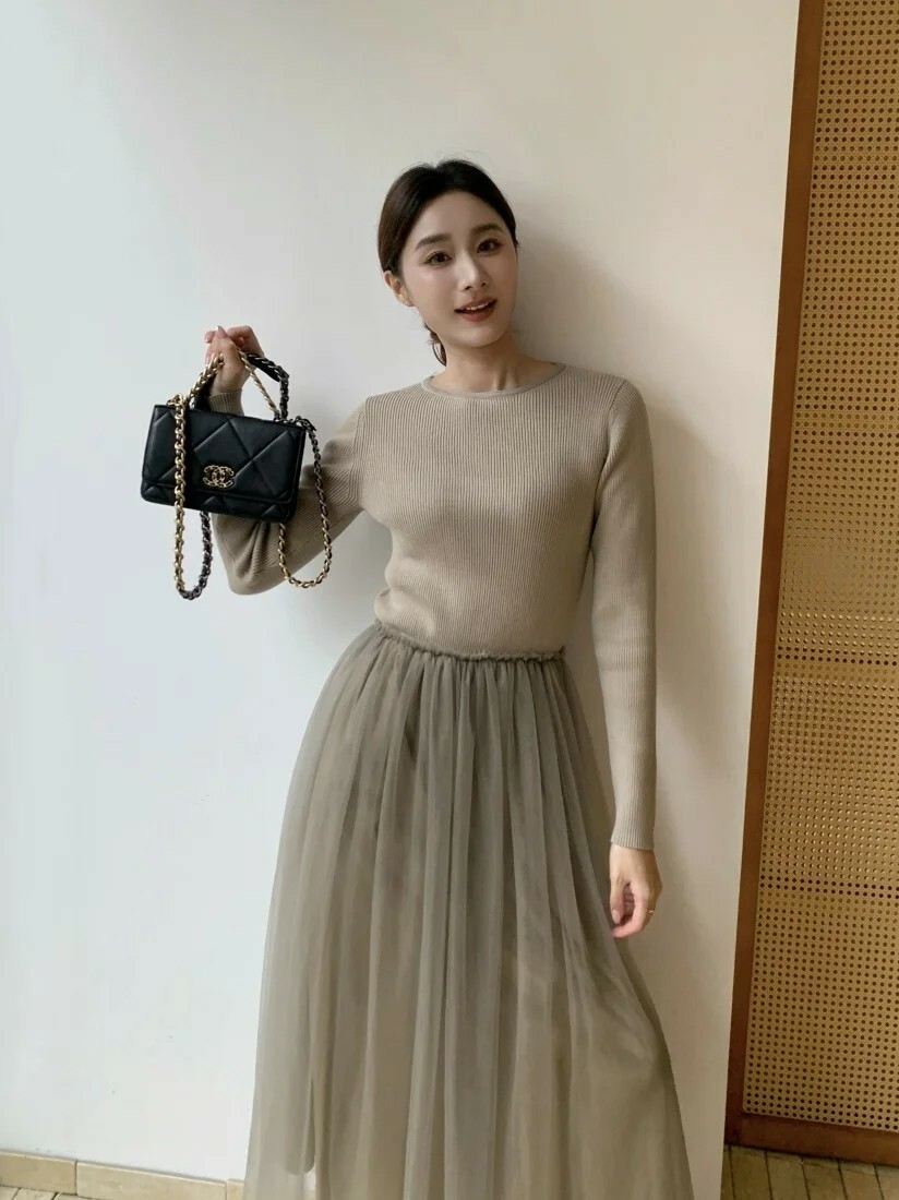 奶茶杏拼接澎澎紗裙圓領長洋裝S-M (Elegant & Love)