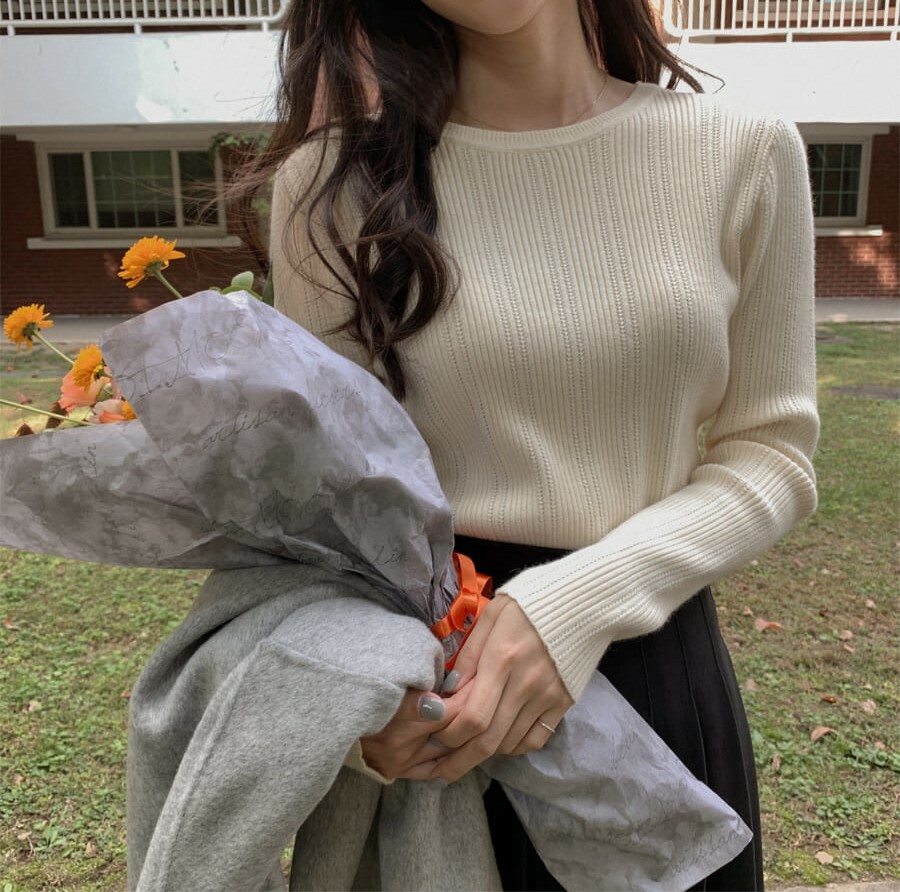 韓國Cherrykoko授權 輕柔圓領精緻壓紋修身上衣【MADE, CRKO】系列