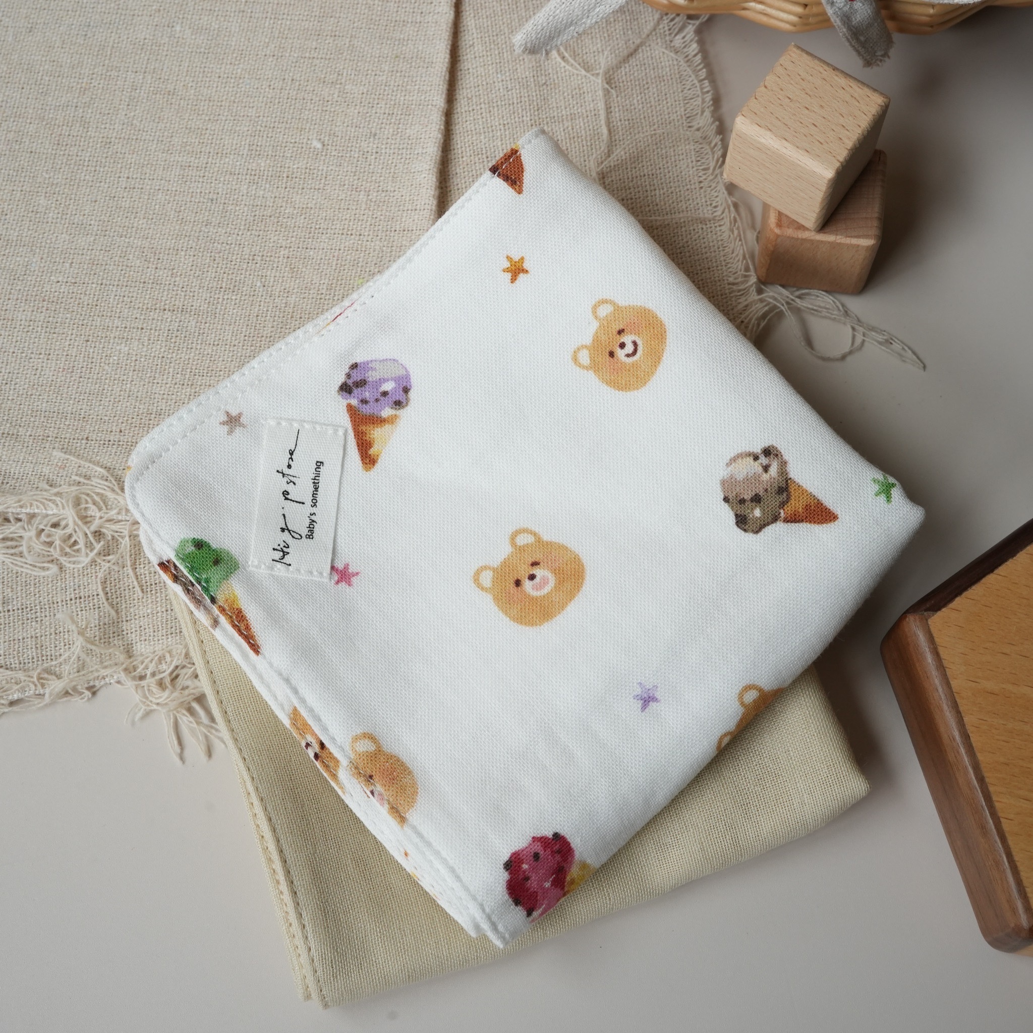 Hi Y.P store-手作六層紗紗布巾-獨家設計款-冰淇淋小熊（2件組)