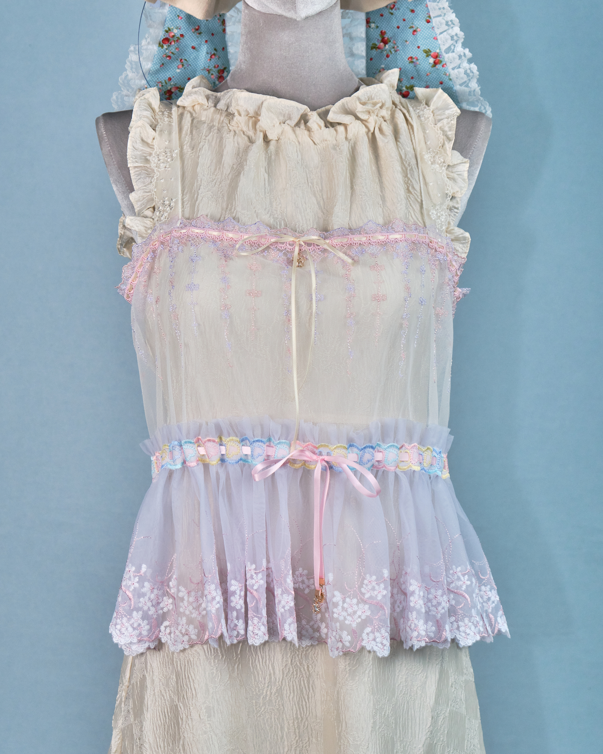 11264 The Tale About Garden Girl～Pastel Purple Laced Top