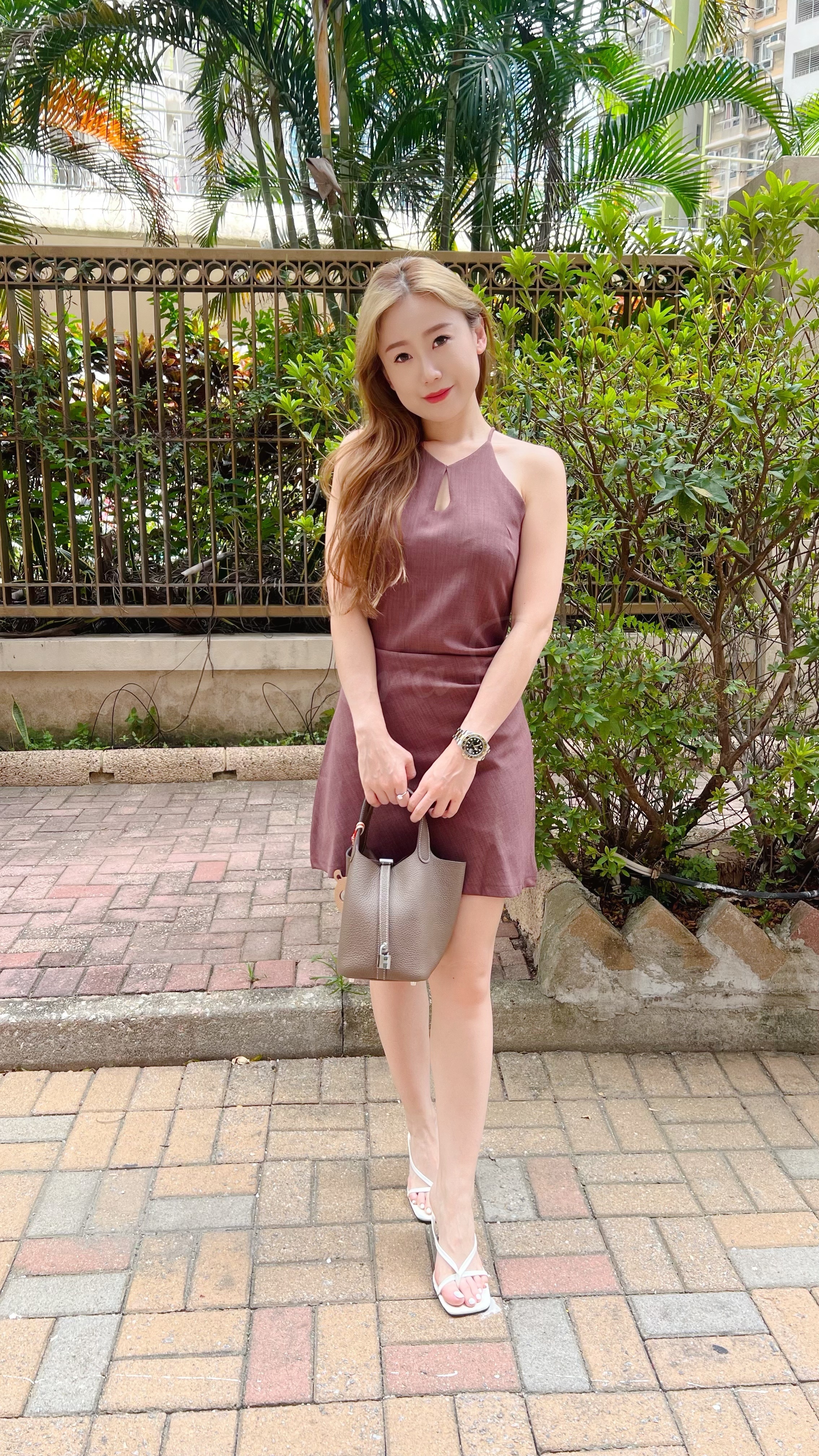 DR24S0927 棉麻掛頸摺摺A-LINE CUTTING連身裙