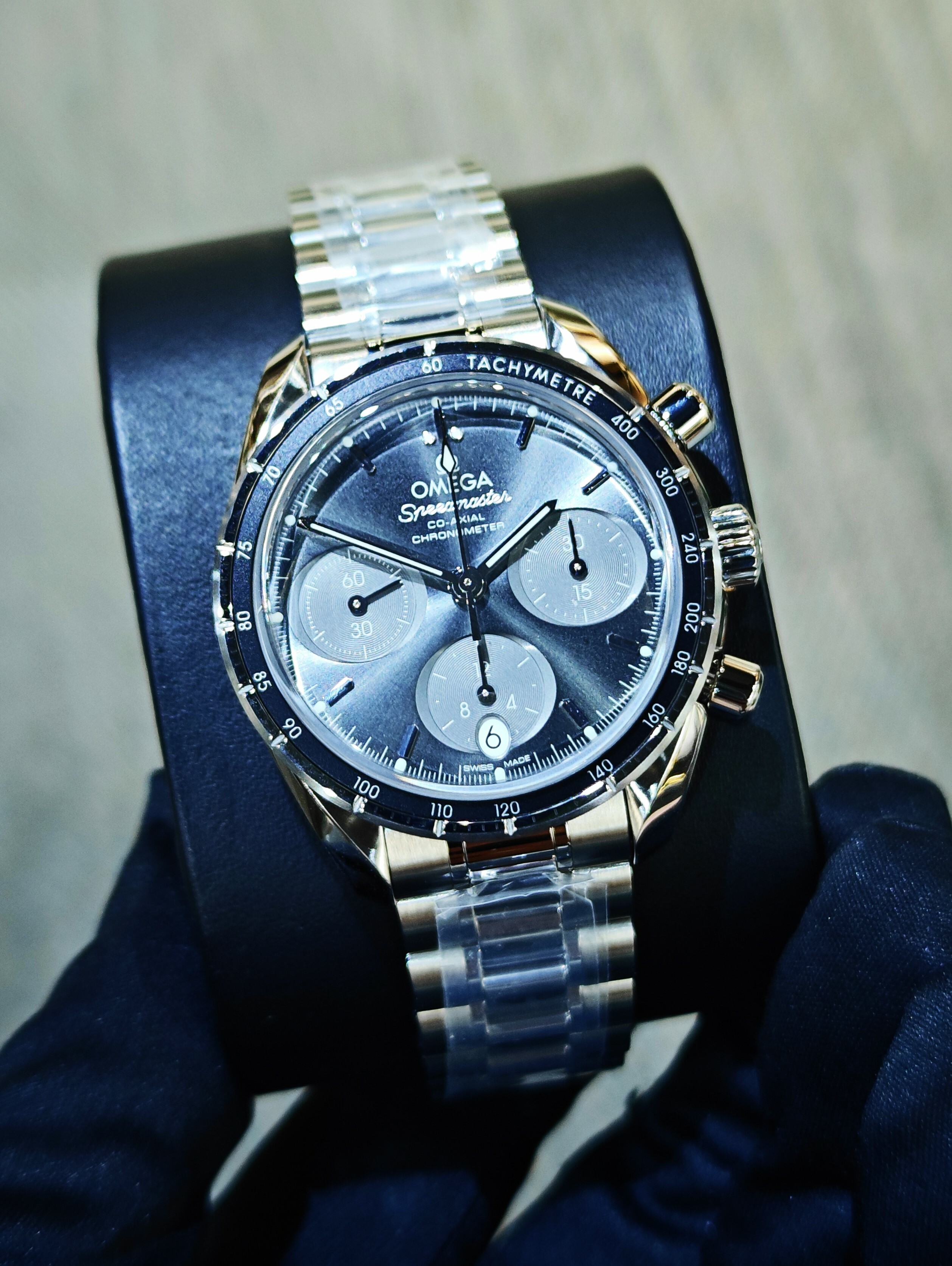 BRAND NEW OMEGA SPEEDMASTER 38 GREY DIAL STEEL 324.30.38.50.06.001 32430385006001 38 MM