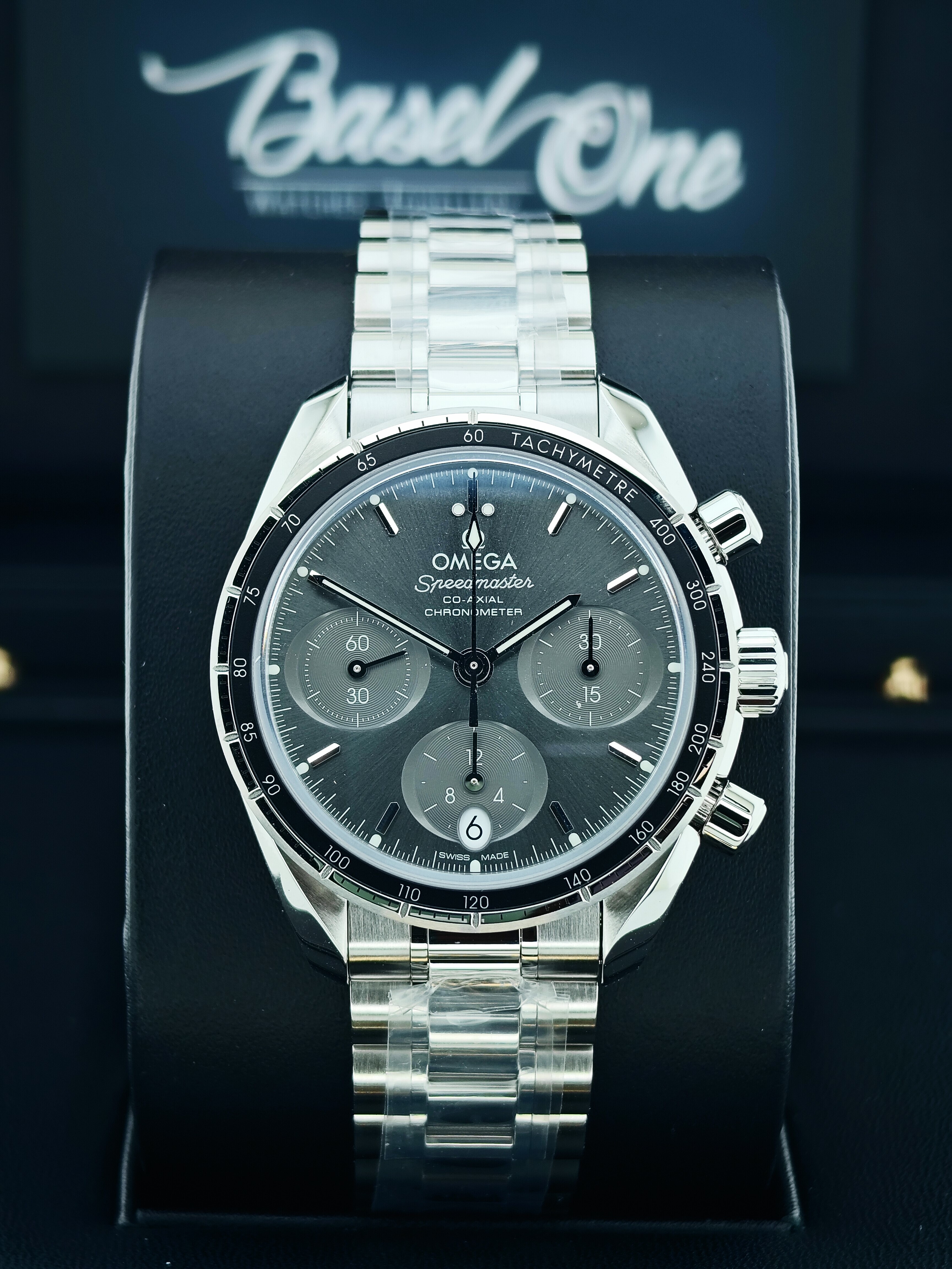 BRAND NEW OMEGA SPEEDMASTER 38 GREY DIAL STEEL 324.30.38.50.06.001 32430385006001 38 MM