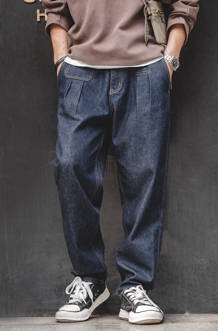 不對稱立體褶線錐形牛仔褲