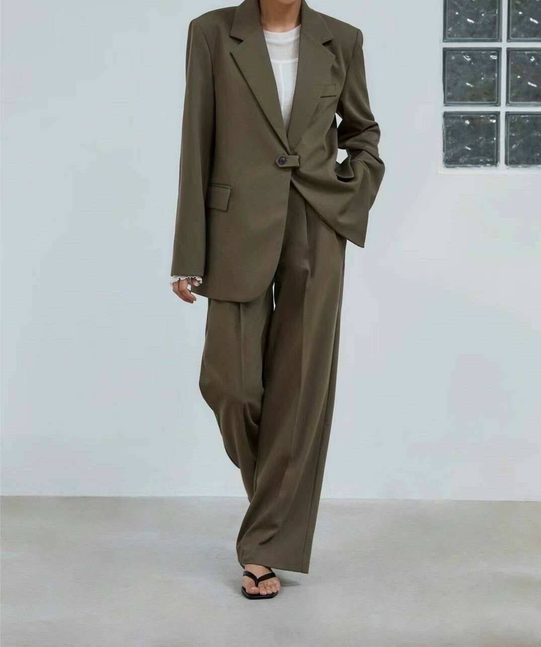 造型單釦褶子西裝褲