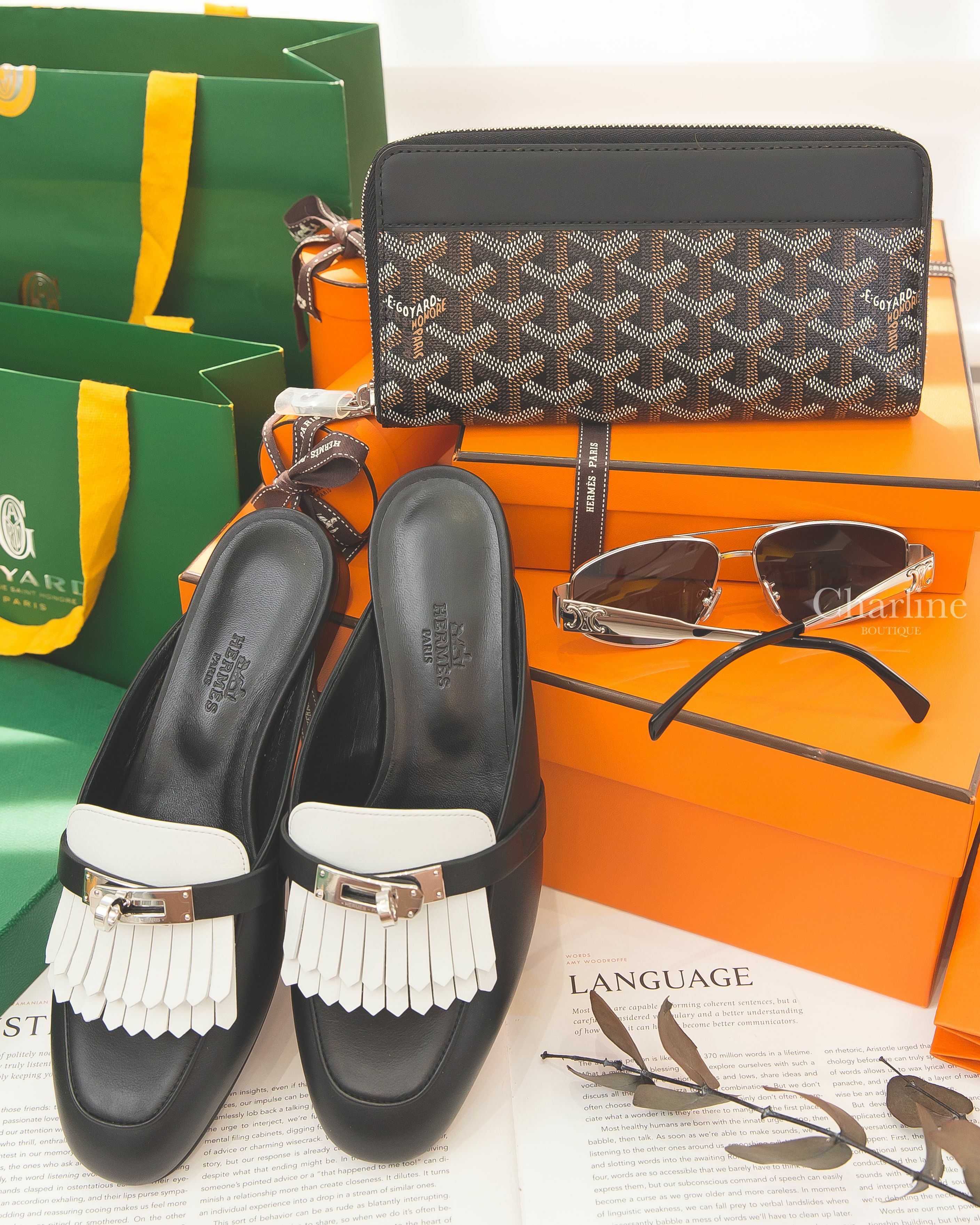 Goyard Matignon 黑色牛皮拉鍊長夾,Hermès Oz Mule 黑色銀釦白色流蘇牛皮穆勒鞋,Celine Sunglasses 銀色飛行員金屬框側邊凱旋門黑鏡腳太陽眼鏡附棕褐色肩背包兩件組-Charline Boutique 精品代購