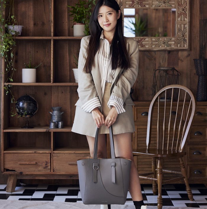 KNOT 拼皮手挽袋