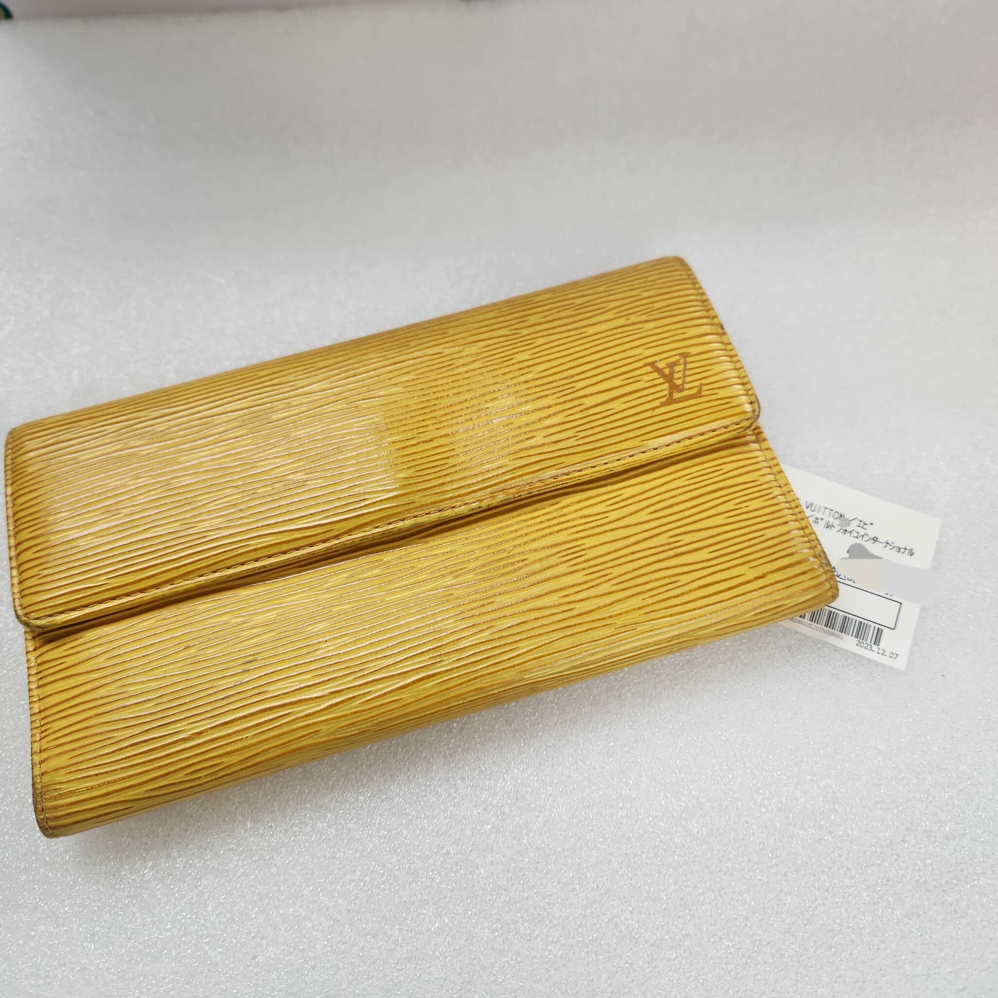 日本直送 Louis Vuitton 長款銀包 （Ref:CA0939/yl) (實物如圖）