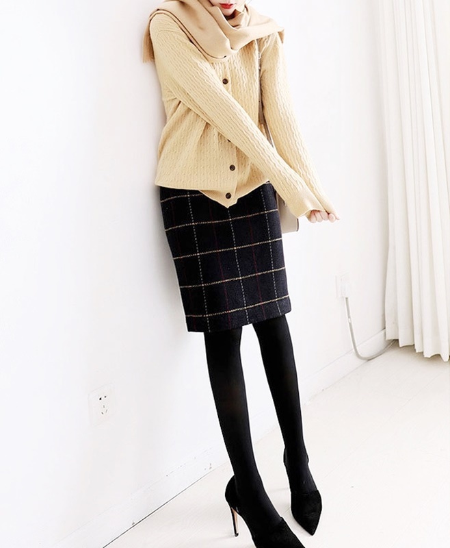 毛呢格紋包臀裙 黑色