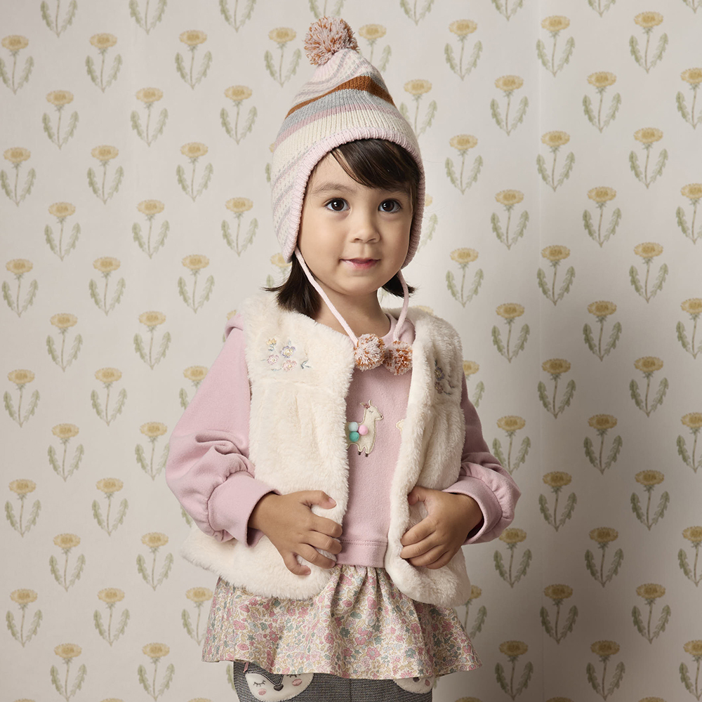 PIPPY 可愛小羊駝繡花剪接印花下擺圓領長袖上衣 粉