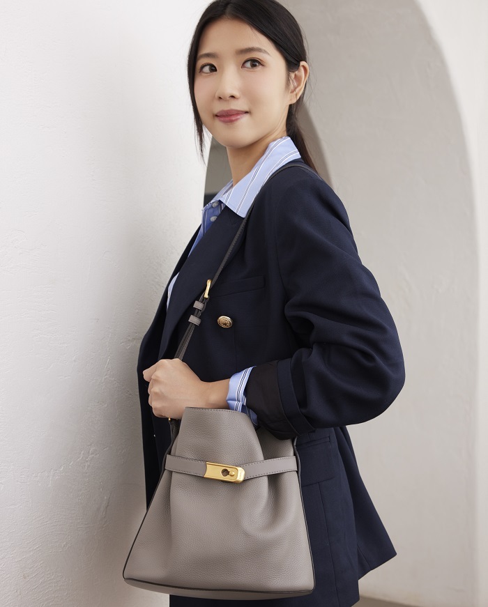 CLASSICO Leather Bucket Bag