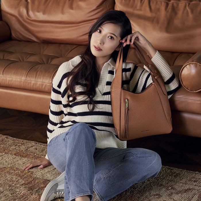 PUZZLE Leather Shoulder Bag