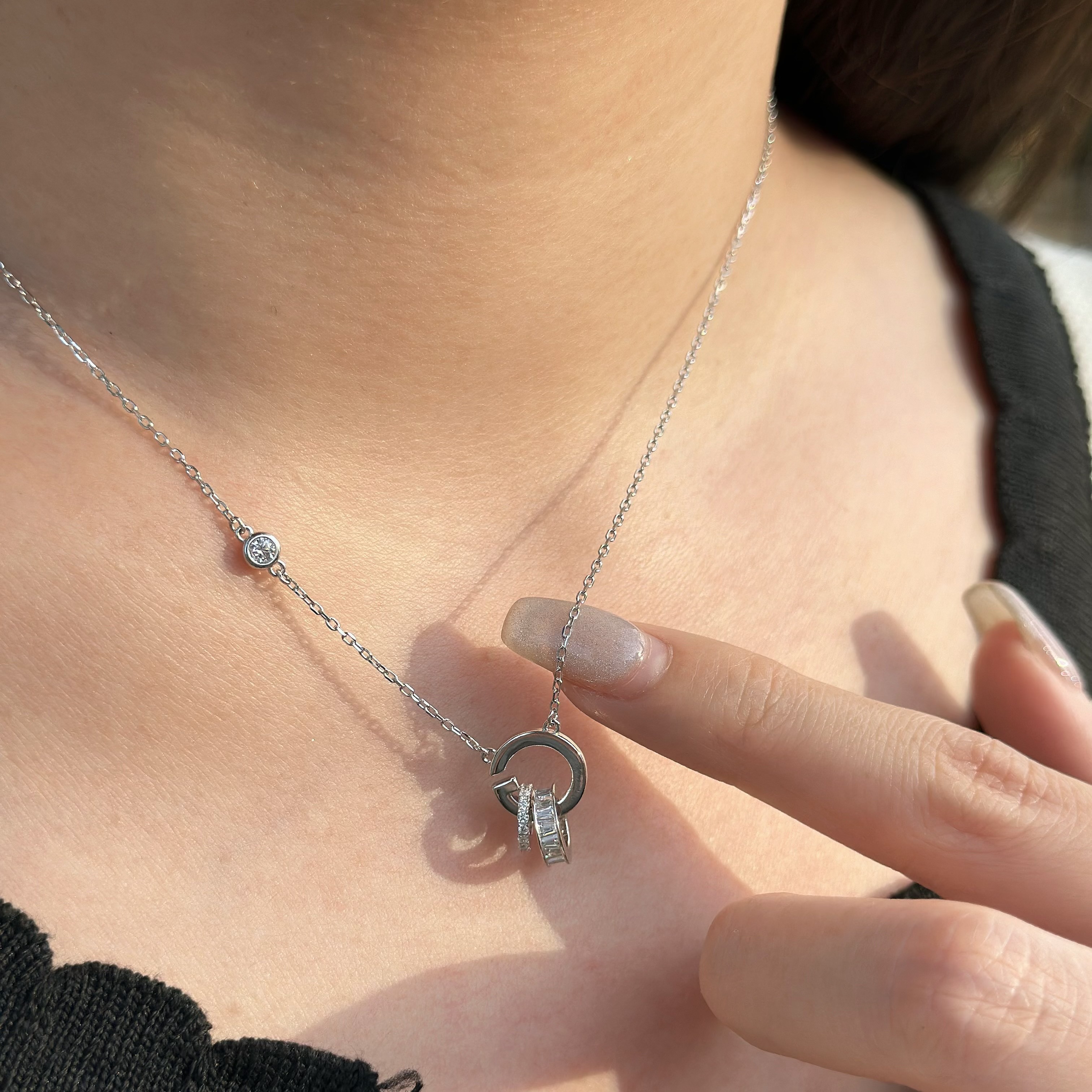 B16【輕奢】字母鋯石排鑽雙環純銀鎖骨鏈