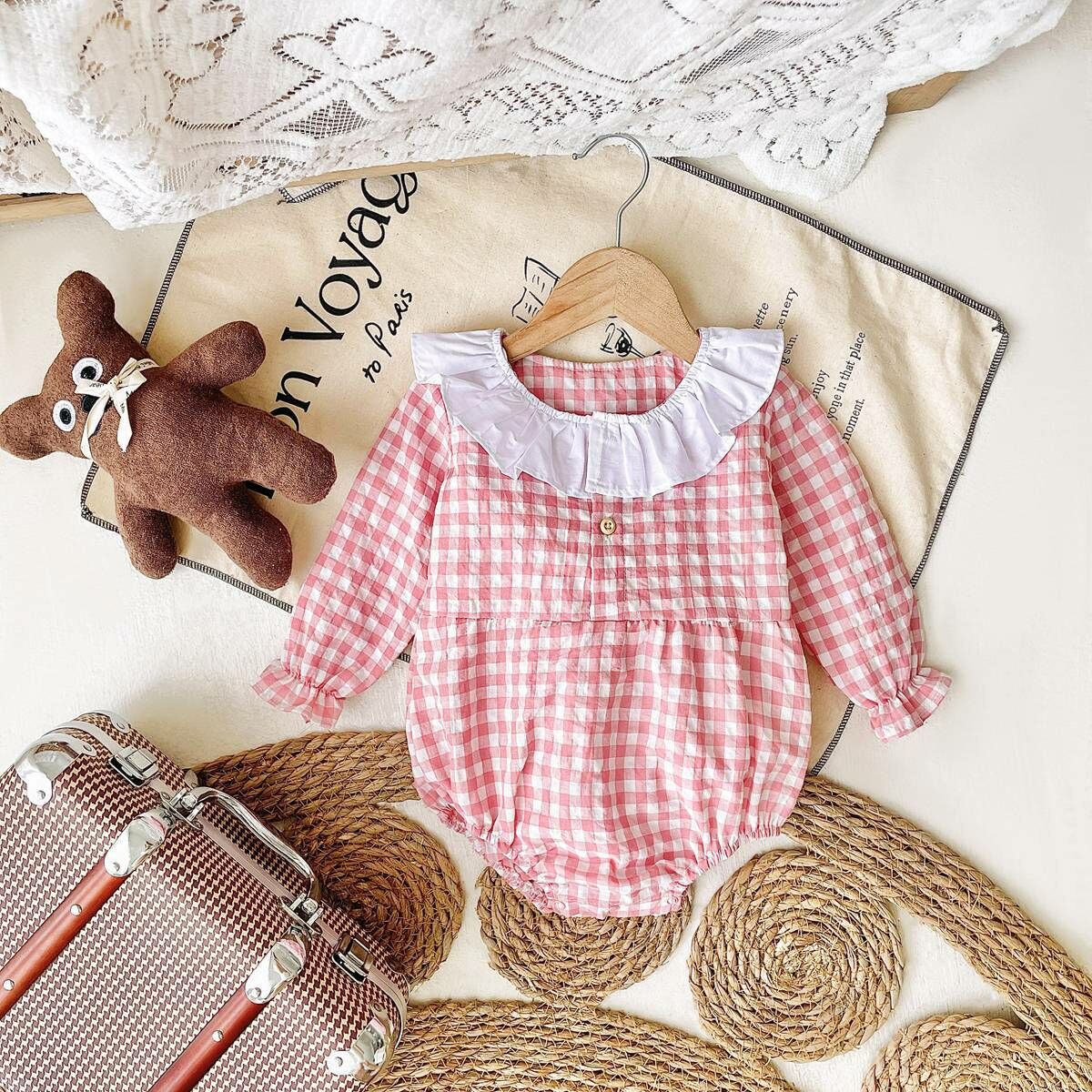 粉紅色格仔翻領包屁