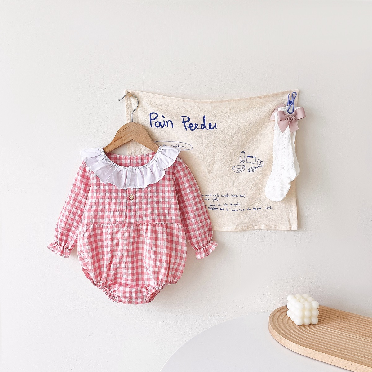 粉紅色格仔翻領包屁