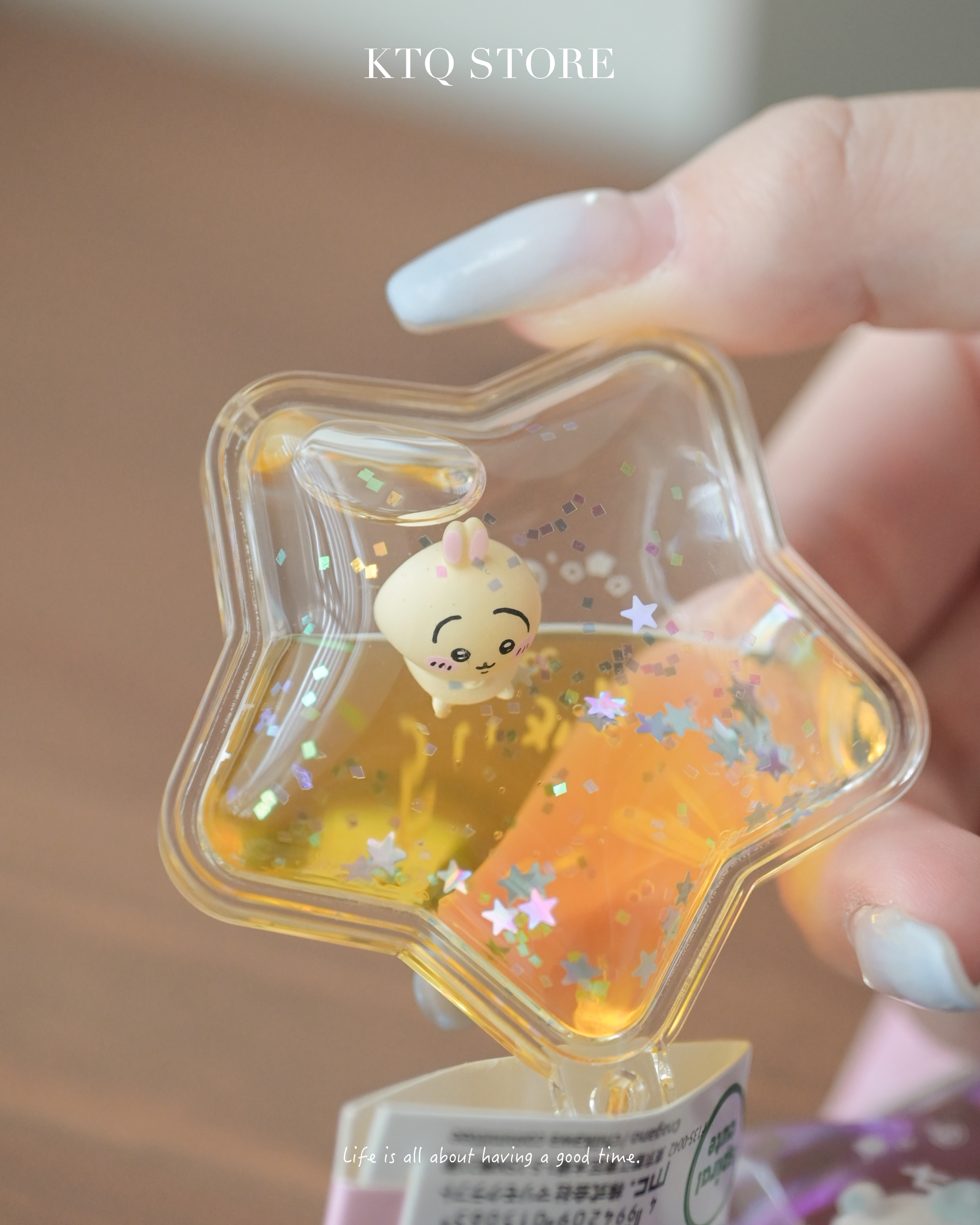 KTQ STORE ‧ 日本 Chiikawa 吉伊卡哇 流動漂浮星星吊飾 鑰匙圈