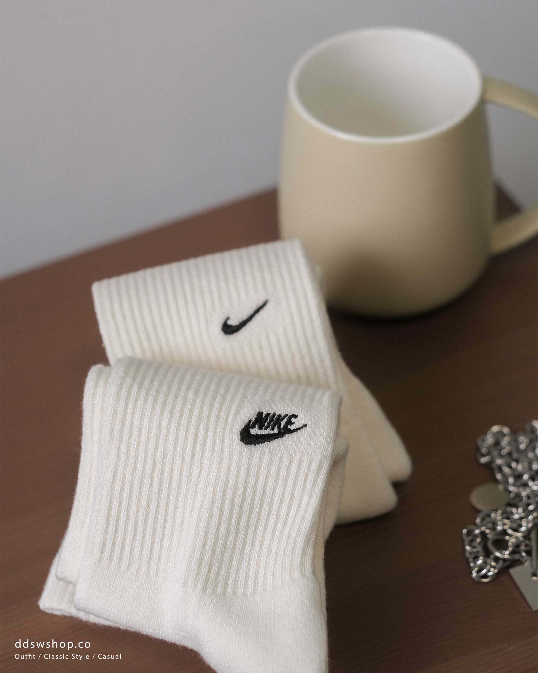 "現貨" Nike Everyday Cushioned 長襪 (兩雙)