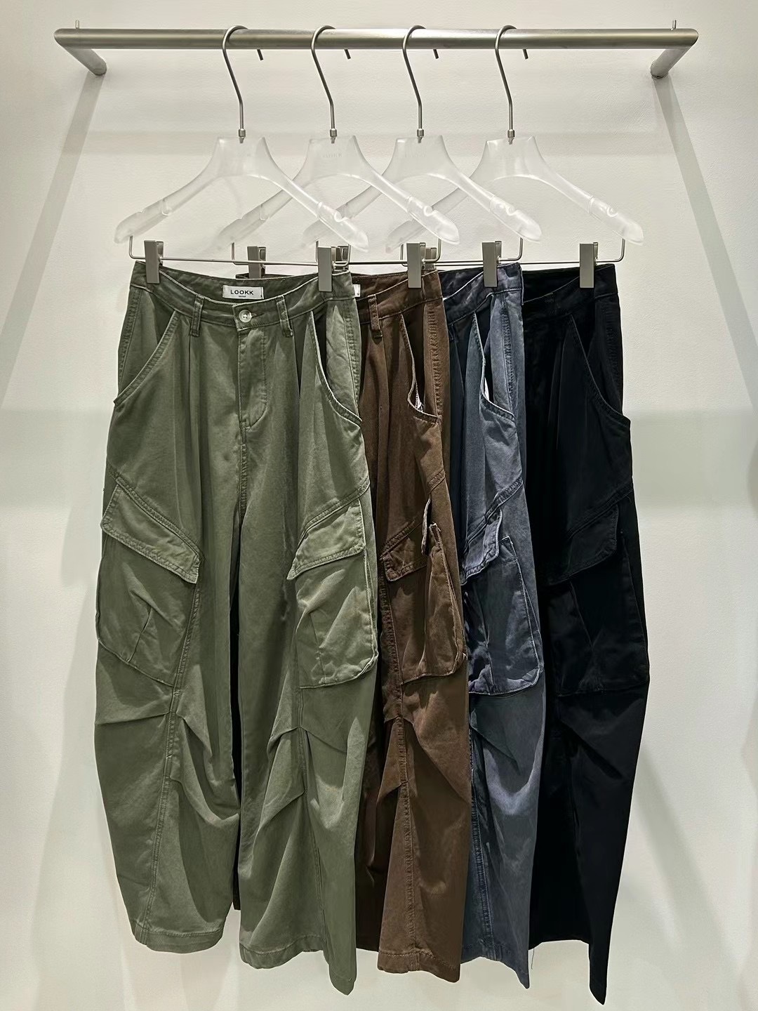 正韓𝜗𝜚 設計款工裝牛仔褲 (僅Ｓ號)