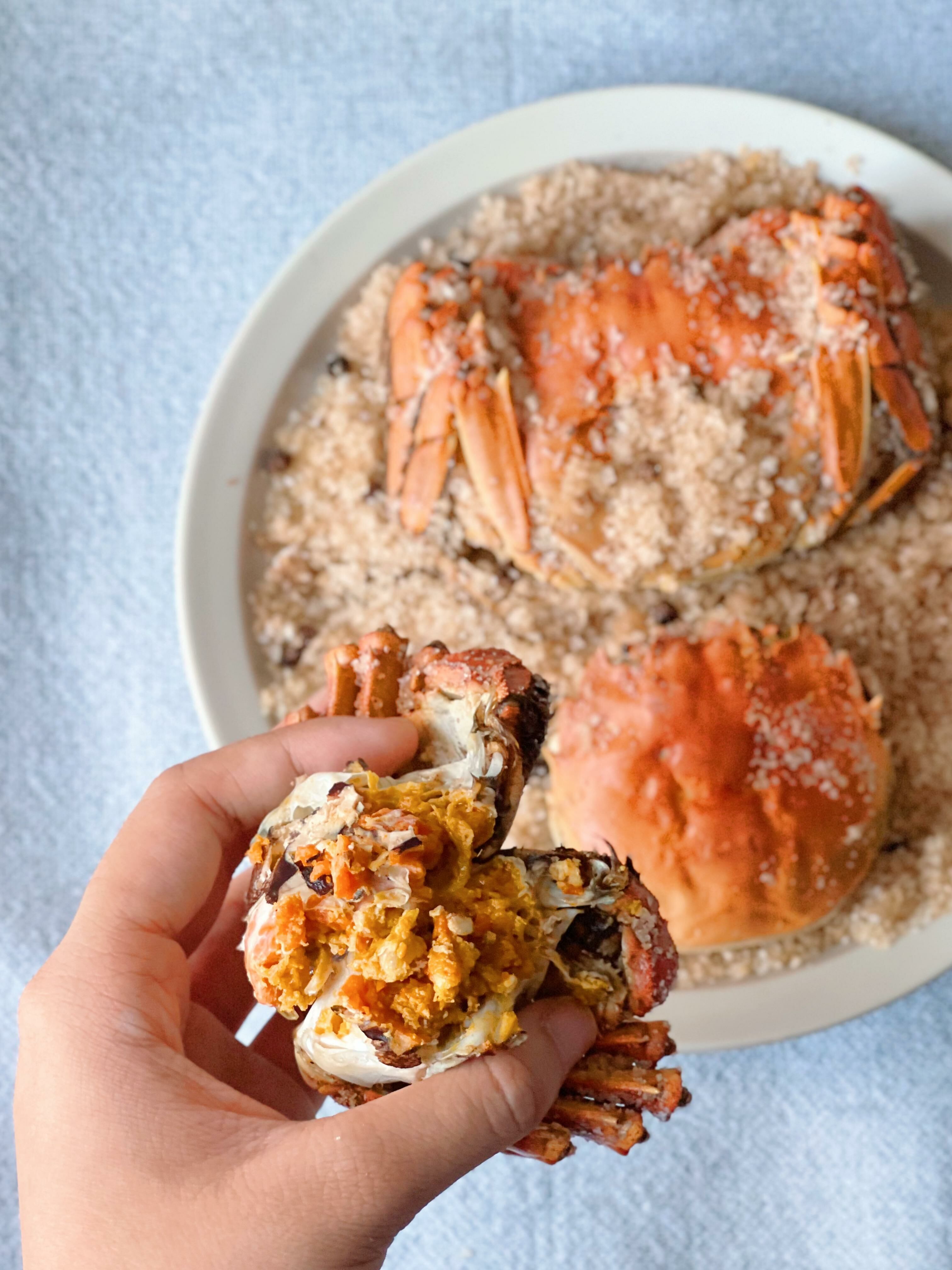 Salt Baked / Butter and Salt Baked Hairy Crab (minimum three pcs per flavor)
