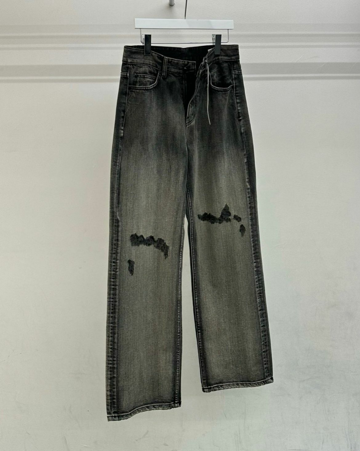 洗水破洞鬆身牛仔褲 WELL DONE-087P