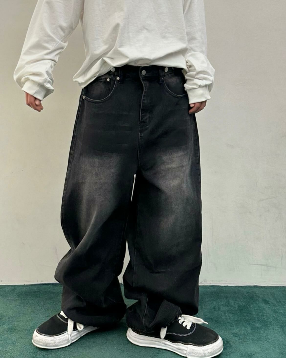 洗水淨色鬆身牛仔褲 WELL DONE-094P