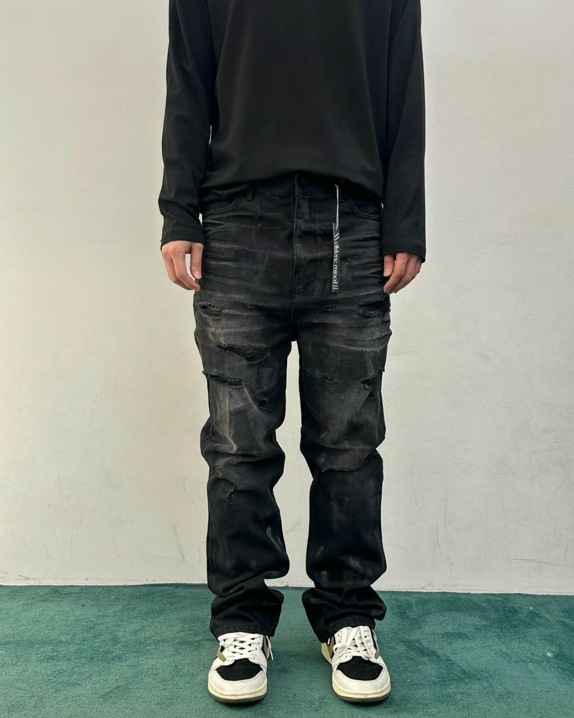 洗水紮染破洞鬆身牛仔褲 WELL DONE-099P